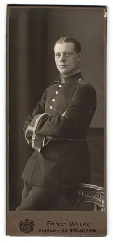 Fotografie Ernst Wilke, Goslar / Harz, Uffz. in Uniform des 10. Jäger Btl.