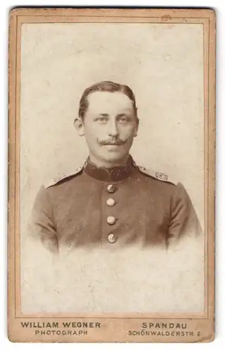 Fotografie William Wegner, Spandau, preussischer Soldat in Uniform Rgt. 159