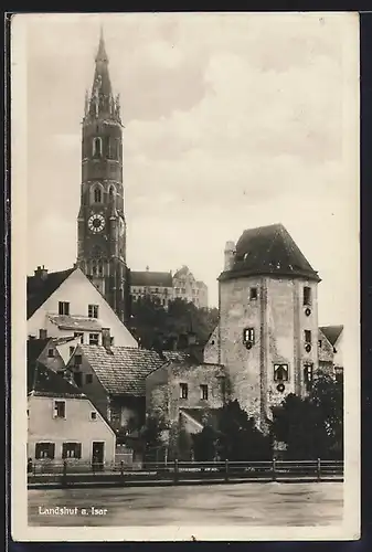 AK Landshut a. Isar, Uferpartie mit Turmspitze