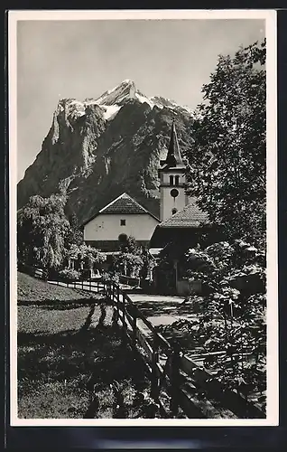 AK Grindelwald, Kirche gegen das Wetterhorn