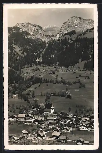 AK Erlenbach im Simmental, Ortsansicht gegen Bergpanorama