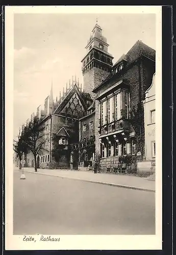 AK Zeitz, Rathaus mit Strassenpartie