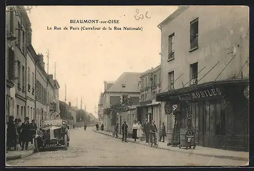 AK Beaumont-sur-Oise, La Rue de Paris, Carrefour de la Rue Nationale, Strassenpartie