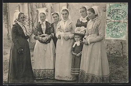 AK Poitevin, Costumes Poitevins, Frauen und Mädchen tragen französische Tracht