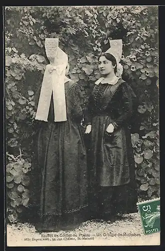 AK Aquitanien / Aquitaine, Etude de Coiffes du Poitou, Un groupe de Mothaises