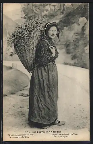 AK Aquitanien / Aquitaine, Au Pays Marchois, Je porte une panière d`herbe à nos lapins