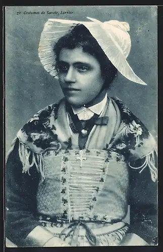 AK Portrait Frau in Tracht aus Foncouverte mit Haube