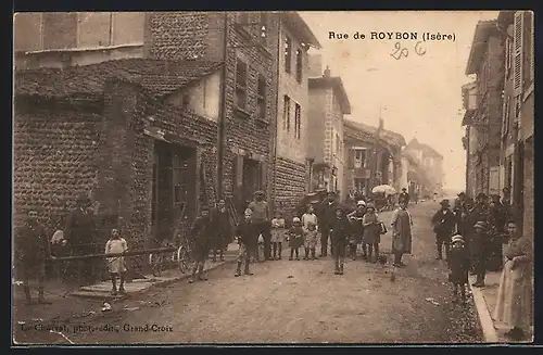 AK Roybon, Rue de Roybon, Strassenpartie