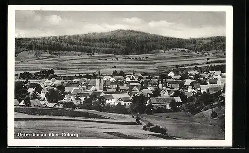 AK Untersiemau über Coburg, Ortsansicht inmitten von Feldern