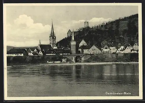 AK Gemünden-Main, Partie am Fluss mit Blick auf Kirche und Burgruine