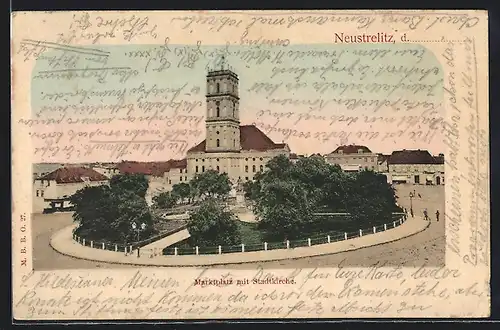 AK Neustrelitz, Marktplatz mit Stadtkirche