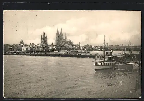 AK Köln a. Rh., Flusspartie mit Blick auf den Dom