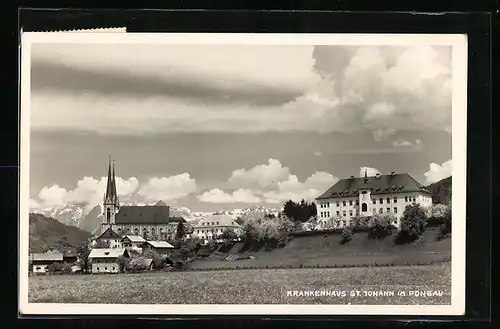 AK Sankt Johann im Pongau, Ortsansicht mit Krankenhaus und Kirche