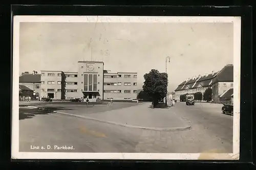 AK Linz / Donau, Strassenpartie am Parkbad