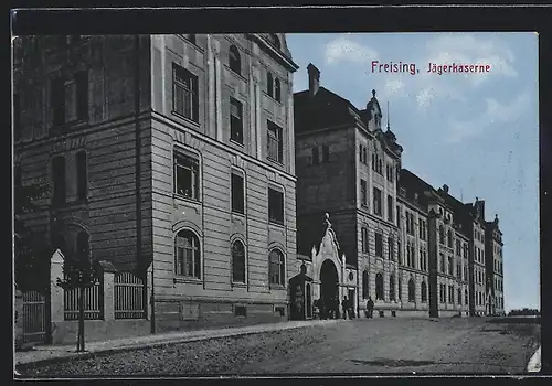 AK Freising, Jägerkaserne mit Strasse