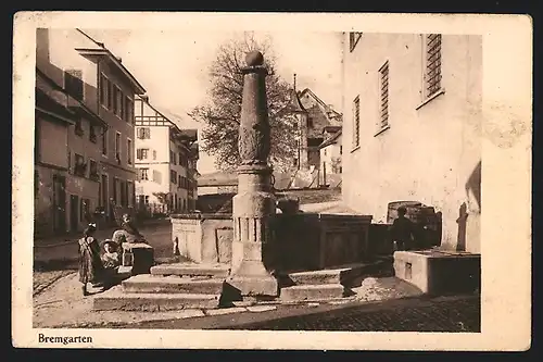 AK Bremgarten, Strassenansicht mit Brunnen