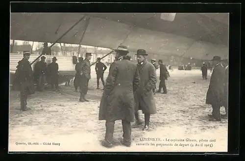 AK Luneville, Kapitän Gluntz am Zeppelin