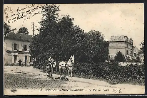 AK Soisy-sous-Montmorency, La Rue des Écoles