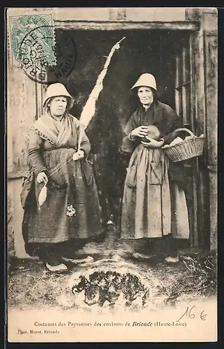 AK Costumes des Paysannes des environs de Brioude, Auvergne