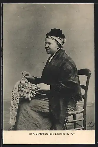 AK Dentellière des Environs du Puy, Auvergne