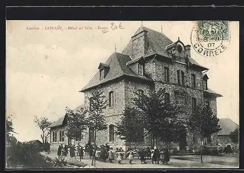 AK Lapleau, Hôtel de Ville & Écoles