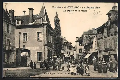 AK Juillac, La Grande Rue, La Poste et la Halle
