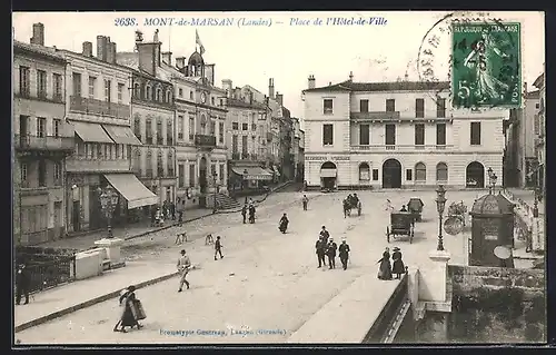 AK Mont-de-Marsan, Place de l`Hôtel-de-Ville