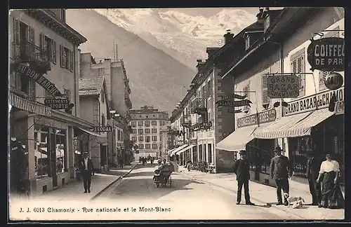AK Chamonix, Rue nationale et le Mont-Blanc