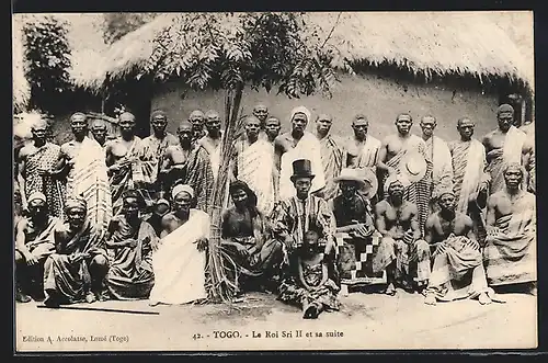 AK Togo, Le Roi Sri et sa suite