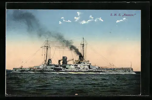 AK Kriegsschiff S.M.S. Nassau in voller Fahrt