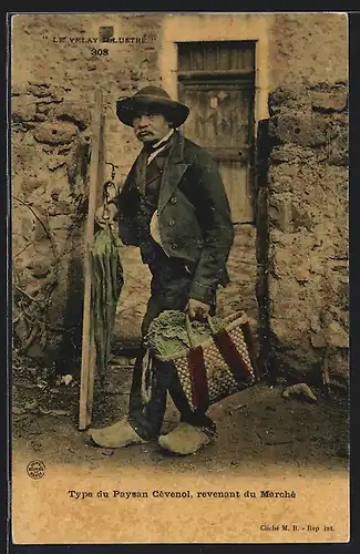 AK Type du paysan du Velay, revenant du marché, Auvergne