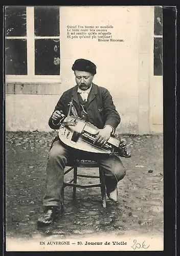 AK En Auvergne - Joueur de Vielle, Mann mit Drehleier