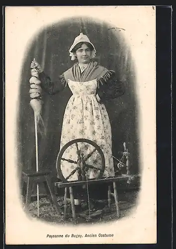 AK Paysanne du Bugey, Ancien Costume, Auvergne