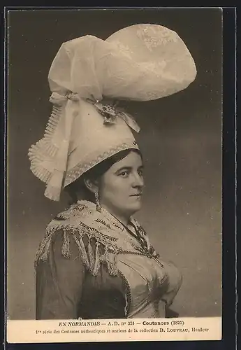 AK Coutances, Dame in Nationaltracht der Normandie