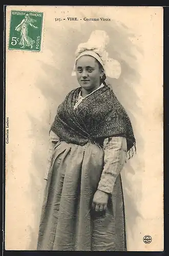 AK Vire, Costume Virois, Frau in Tracht, Normandie