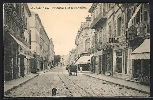 AK Cannes, Perspective de la rue d`Antibes
