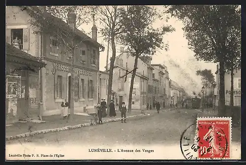 AK Lunéville, L`Avenue des Vosges