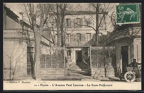 AK Nyons, L`Avenue Paul Laurens, La Sous-Préfecture