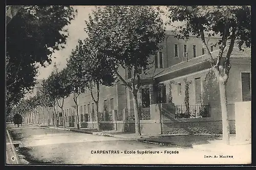 AK Carpentras, Ecole Supérieure, Facade