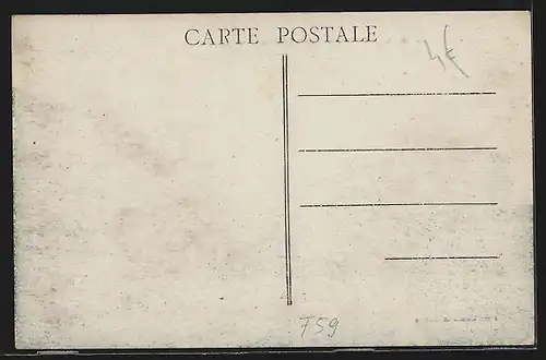 AK La Bassée, La Grande-Place et la Mairie