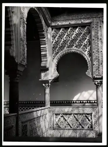 Fotografie unbekannter Fotograf, Ansicht Sevilla, schöne Tageslicht Aufnahme im Alcazar