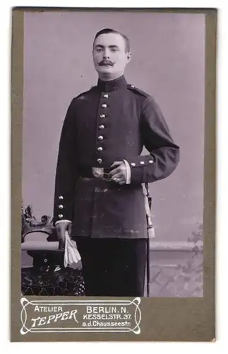 Fotografie Tepper, Berlin, preussischer Soldat Wilhelm Kilian in Uniform, 1907