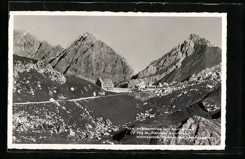 AK Bettlerjoch, Pfälzerhütte vor Bergen