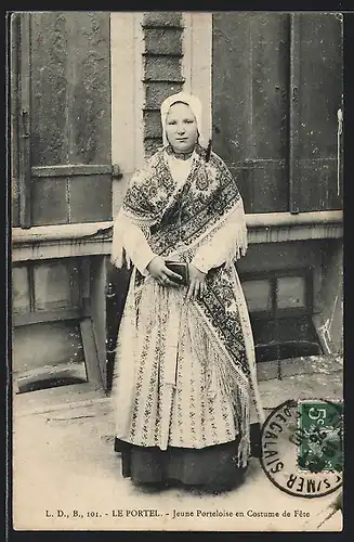 AK Le Portel, Jeune Porteloise en Costume de Fete, Tracht Picardie