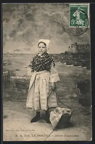 AK Picardie, Type de Matelote, Le Portel, Jeune Porteloise, Mädchen mit Korb an der Hand
