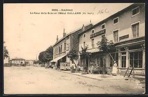 AK Darsac, La Cour de la Gare et l`Hotel Galland