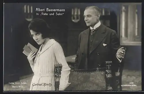 AK Filmszene aus Vater und Sohn mit Albert Bassermann und Gertrud Kanitz