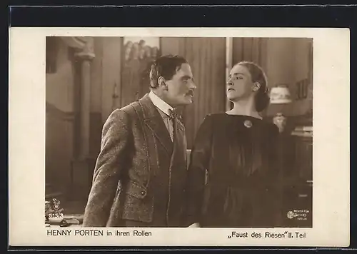 AK Henny Porten in ihrer Rolle in Faust des Riesen II. Teil, Filmszene Streit im Salon