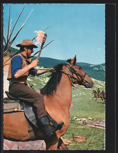 AK Szene aus Winnetou 2 nach Karl May, Verbrecher legen Feuer an die Wigwams