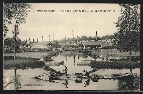 AK Briare, Vue des Fabriques de Boutons et de Perles